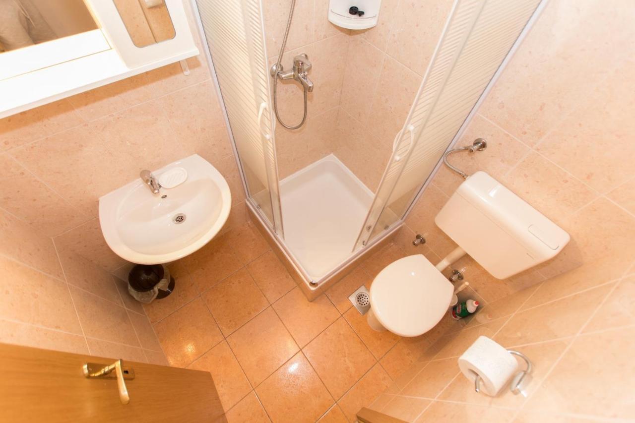 Sea View Apartments Borie Крвавица Екстериор снимка