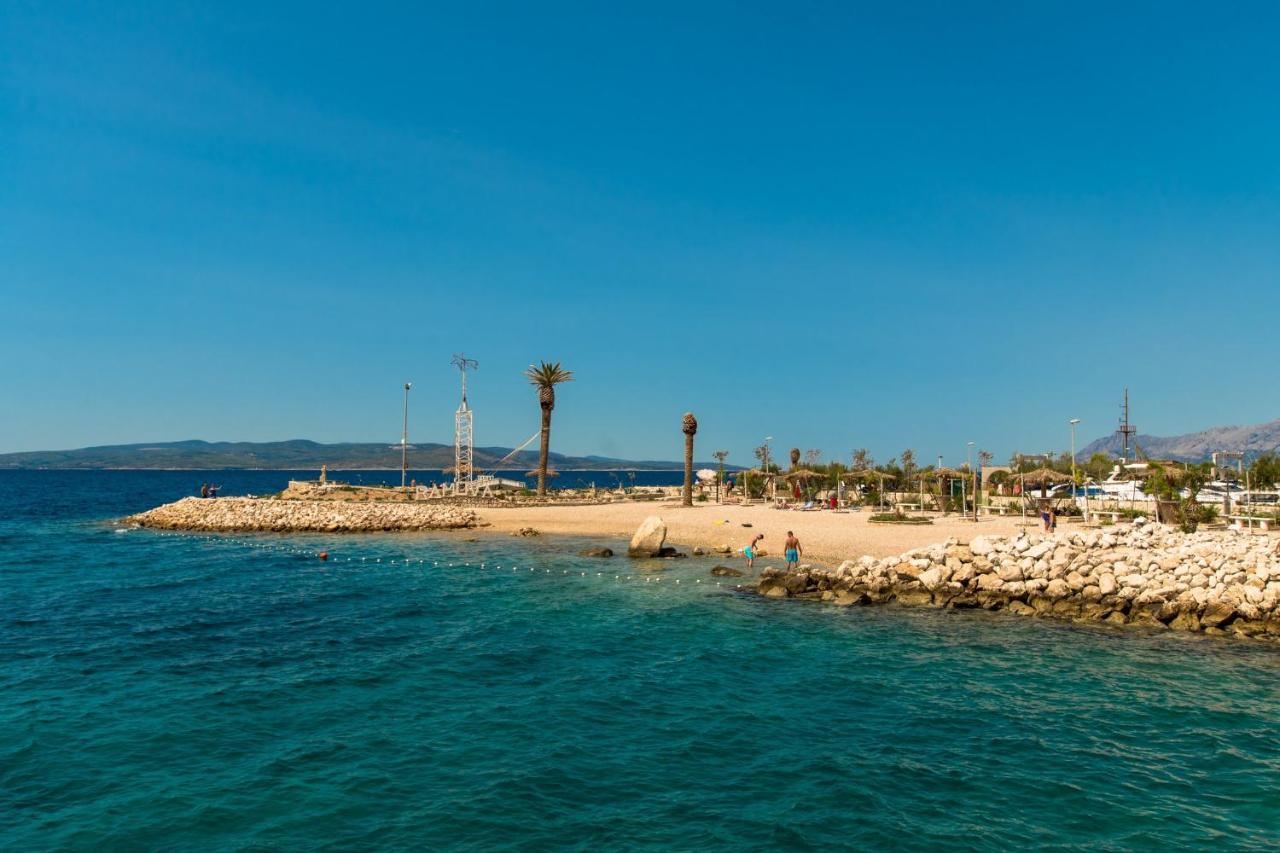 Sea View Apartments Borie Крвавица Екстериор снимка