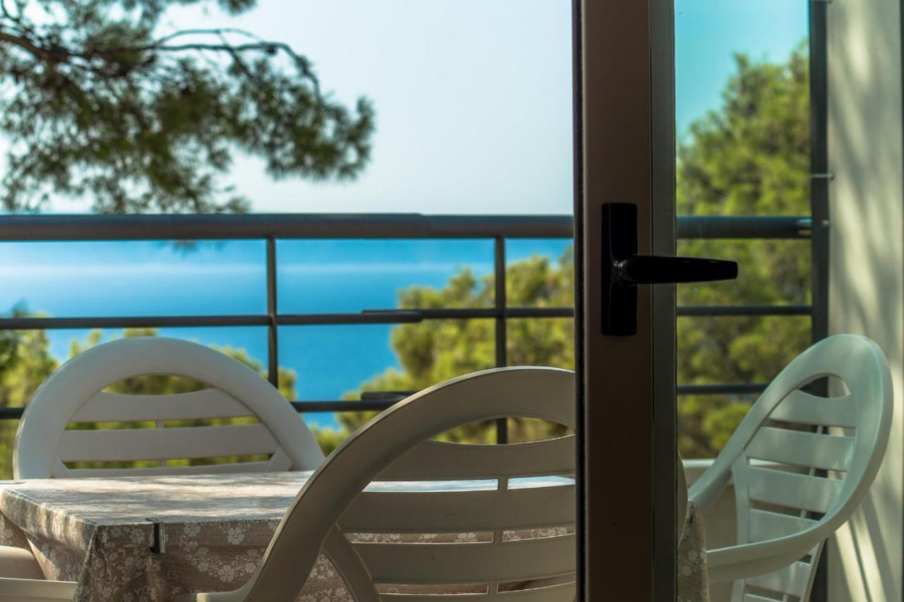 Sea View Apartments Borie Крвавица Екстериор снимка