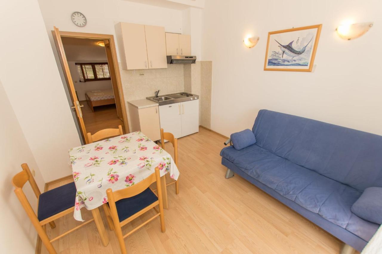 Sea View Apartments Borie Крвавица Екстериор снимка