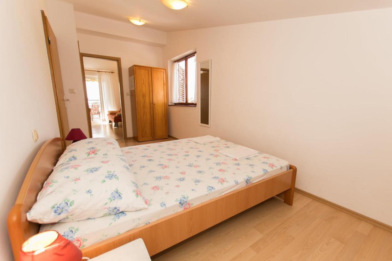 Sea View Apartments Borie Крвавица Екстериор снимка